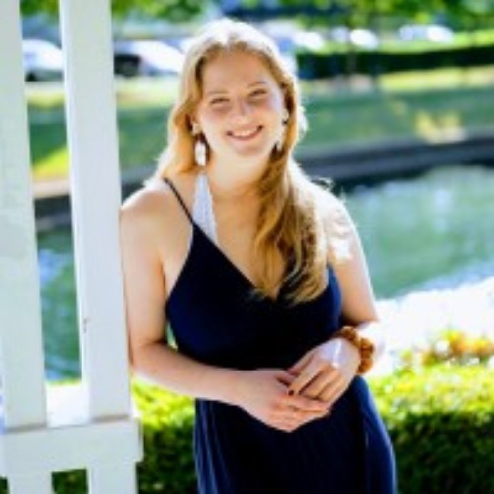 Meet your Posher, Eliza